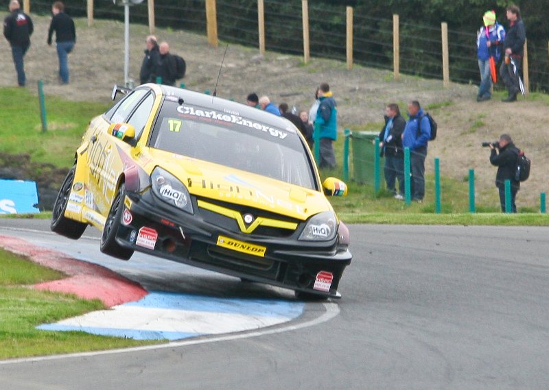 BTCC_races_Knockhill_August_26th_2012 (9).jpg